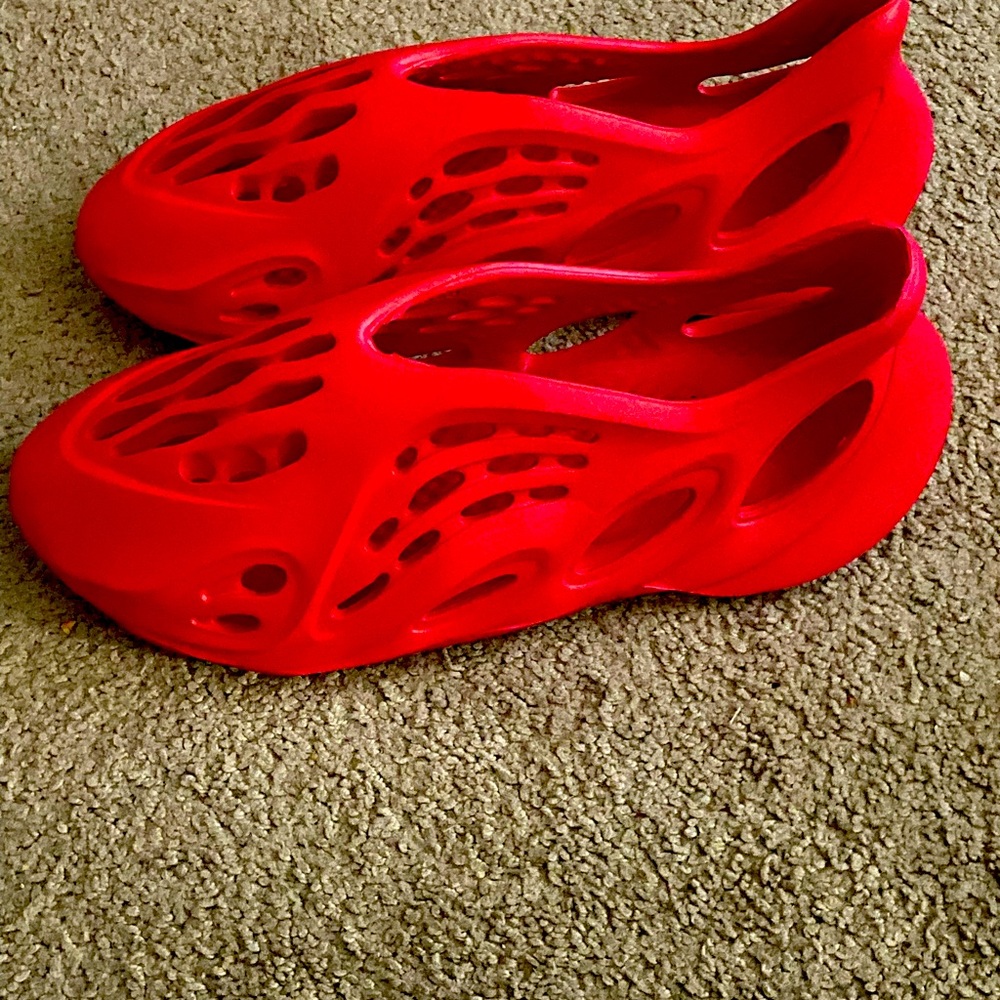 Red foams, new size 12 fit like 11.